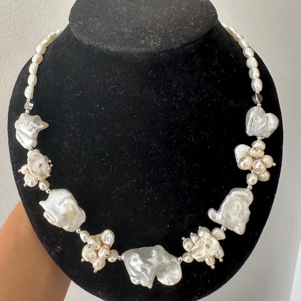 F18- Freshwater Baroque Pearl Irregular Blue and White Necklace, 17 inches